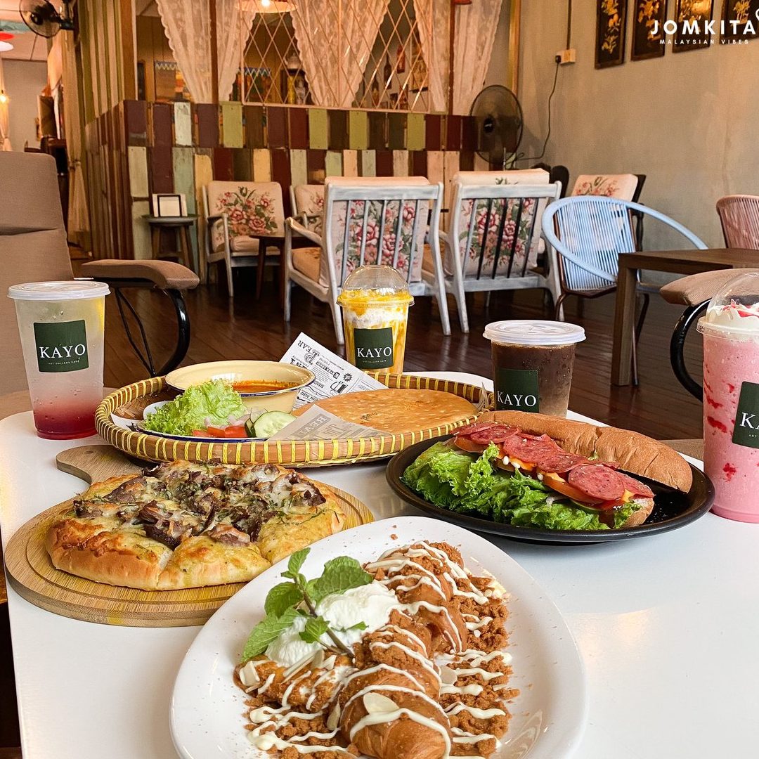 kayo cafe klasik aesthetic cafe tampin