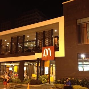 McDonald's PD Waterfront 1 mcdonalds pd waterfront