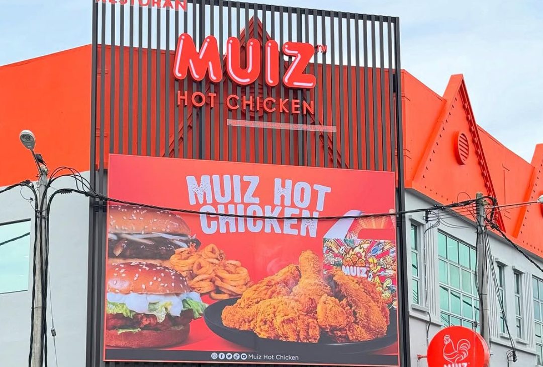 muiz hot chicken batu gajah