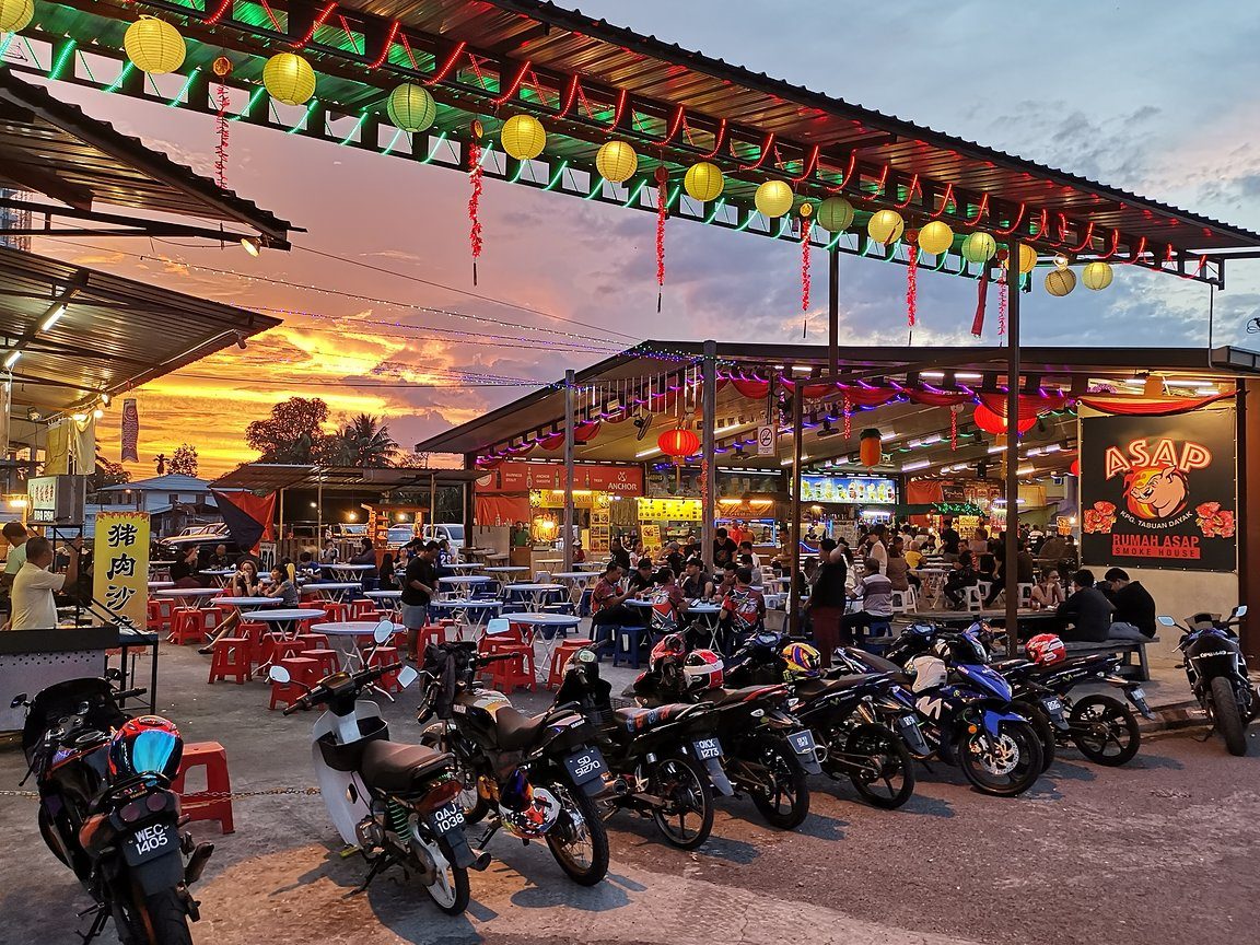 No 38 Kampung Tabuan Dayak Burger Stations 1 no 38 kampung tabuan dayak burger stations