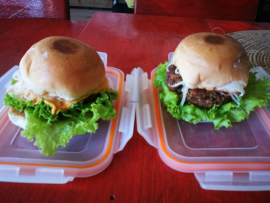 nyumnyum burger