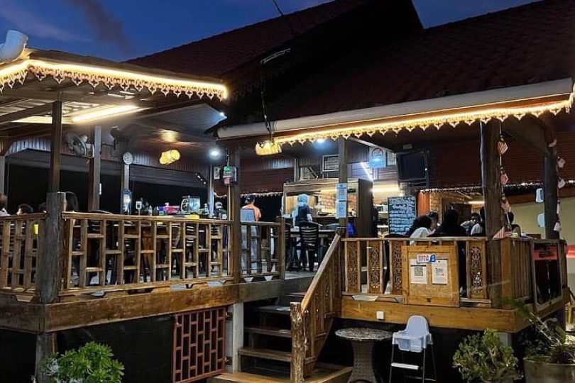 route 113 anjung cafe