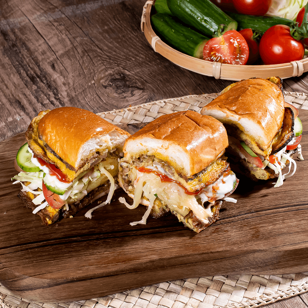 wanpis burger and roti john