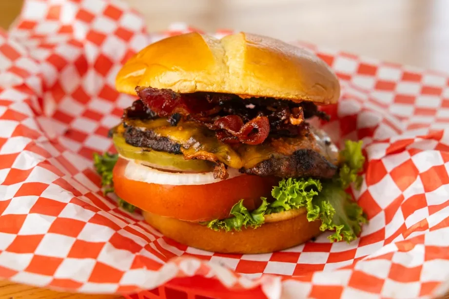 warung santai lepak elmys burger